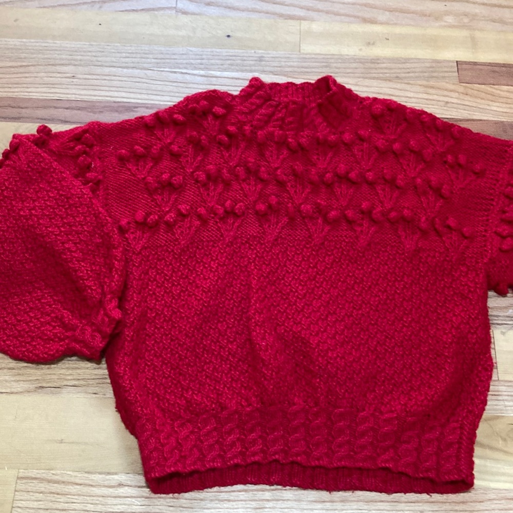 Splendid Red Irish HandKnit, Size OS, label missing, 100% Pure New Irish Wool.